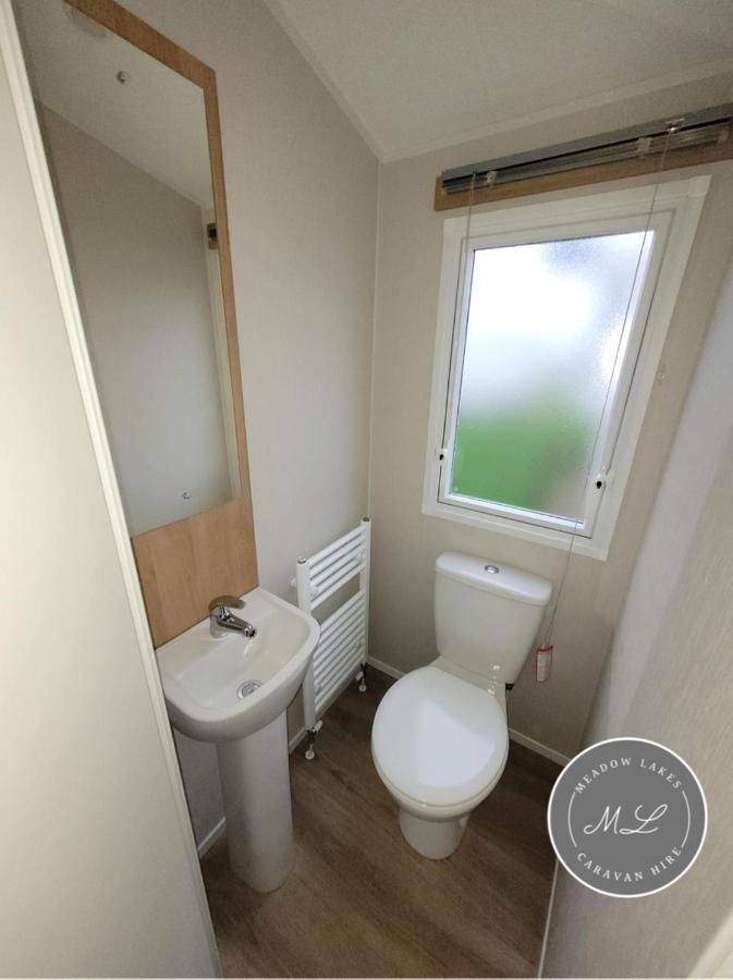 Palm Grove 181- Golden Palm - Pet Friendly, Wifi, Central Heating, Bed Linen - Meadow Lakes Caravan & Lodge Hire Chapel Saint Leonards Exteriér fotografie