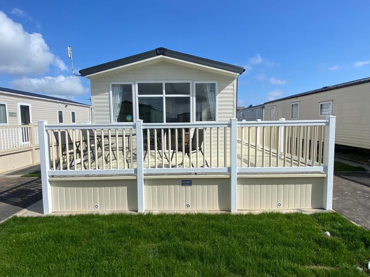 Palm Grove 181- Golden Palm - Pet Friendly, Wifi, Central Heating, Bed Linen - Meadow Lakes Caravan & Lodge Hire Chapel Saint Leonards Exteriér fotografie
